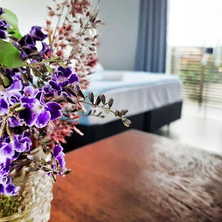 Pousada Suites Do Rosa Прайя-ду-Роза Экстерьер фото