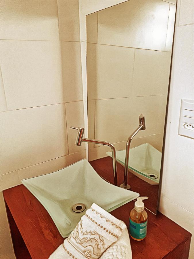Pousada Suites Do Rosa Прайя-ду-Роза Экстерьер фото